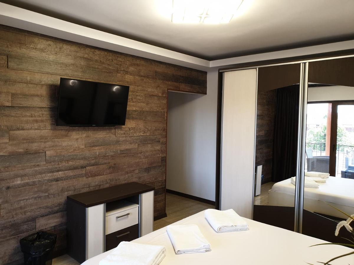 Ferienwohnung Casa Adrian Două Mai Exterior foto